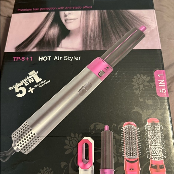 Other - NEW 5 in 1 Hot air styler.4 positions. Curler, straightener and more! NWT